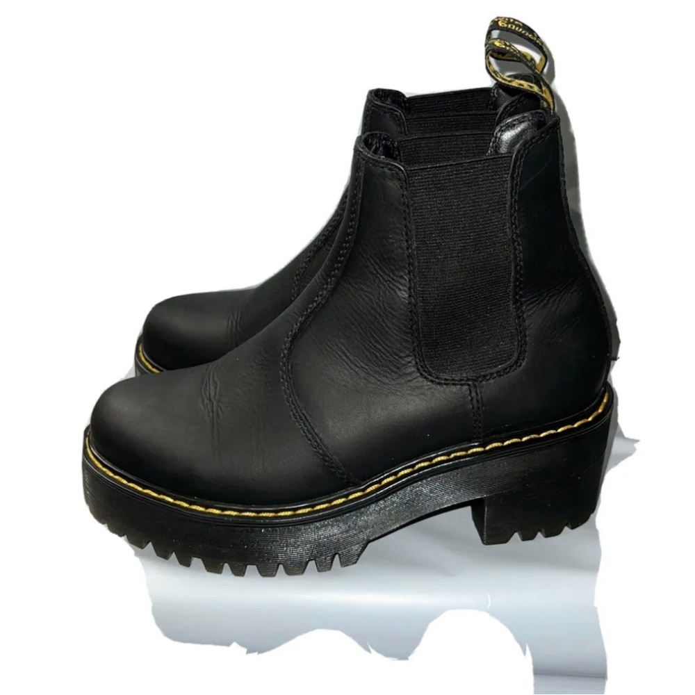 DOC MARTENS Boots Women's ROMETTY  Black Leather Platform Boots Slip On US SZ 5.